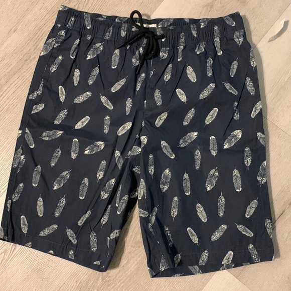 Goodthreads Navy Blue Feather print Men’s swim trunks‎ size M NWT - Picture 2 of 13